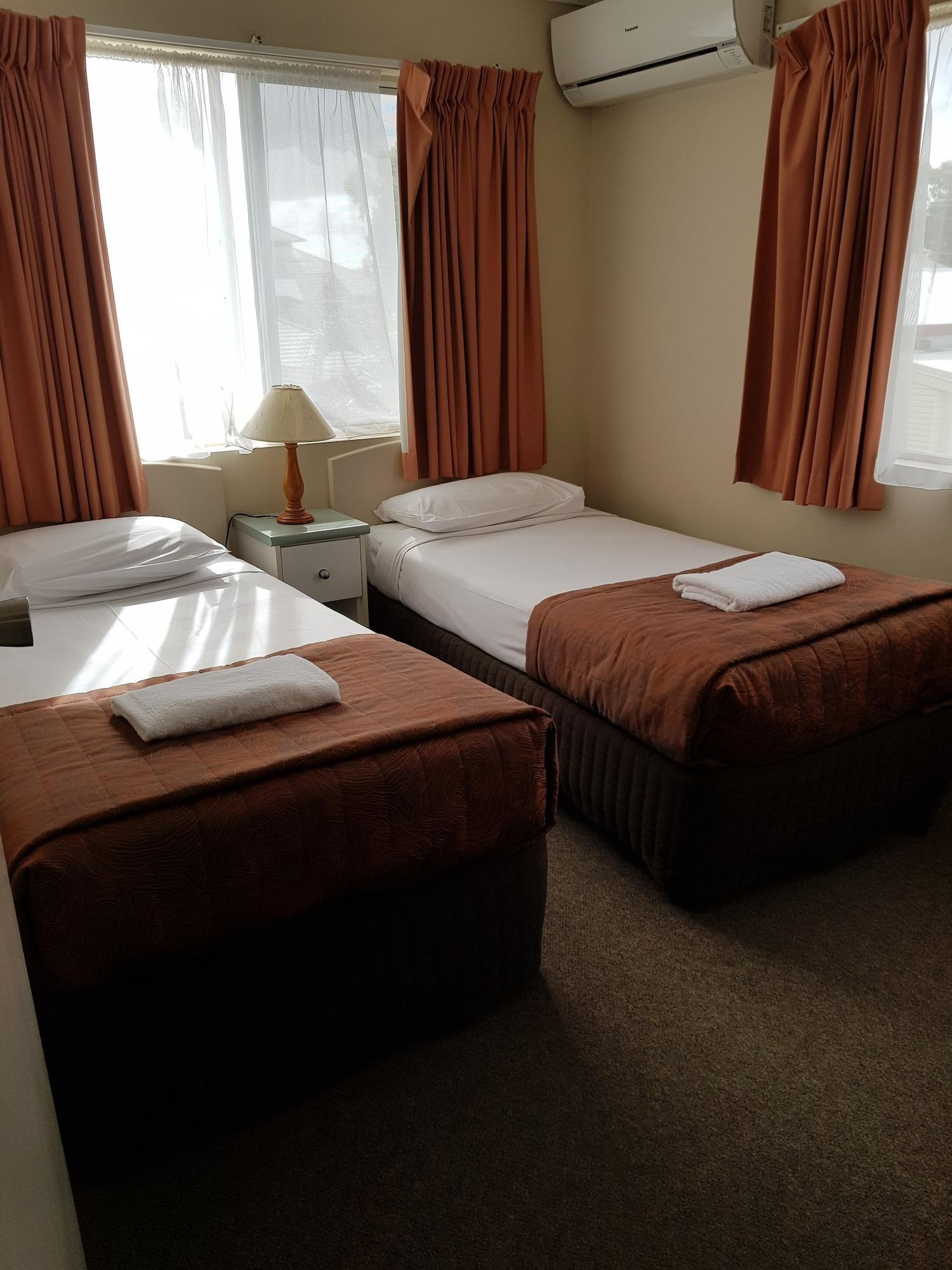 Southport Motel & Apartments Голд-Кост Экстерьер фото