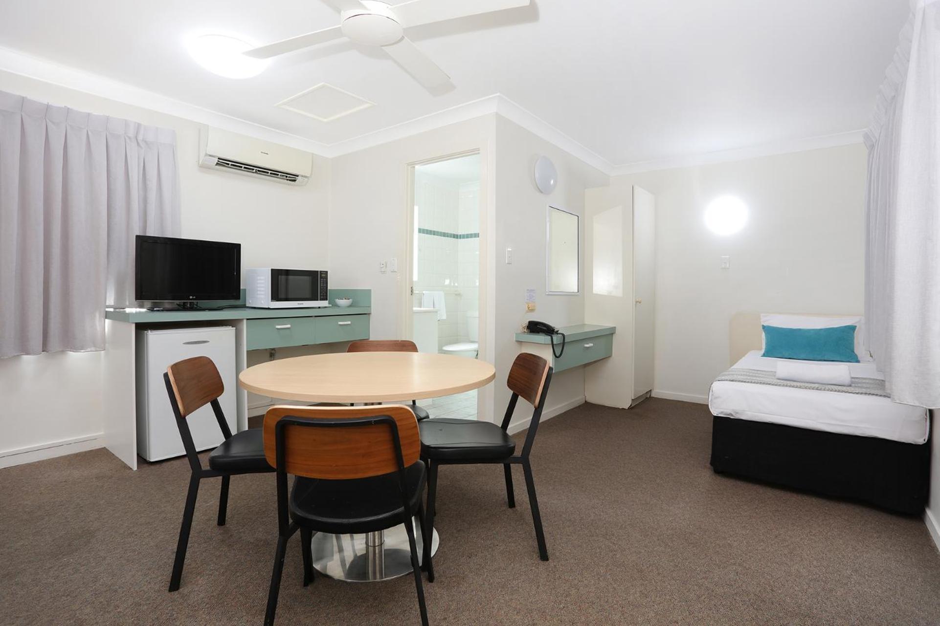 Southport Motel & Apartments Голд-Кост Номер фото