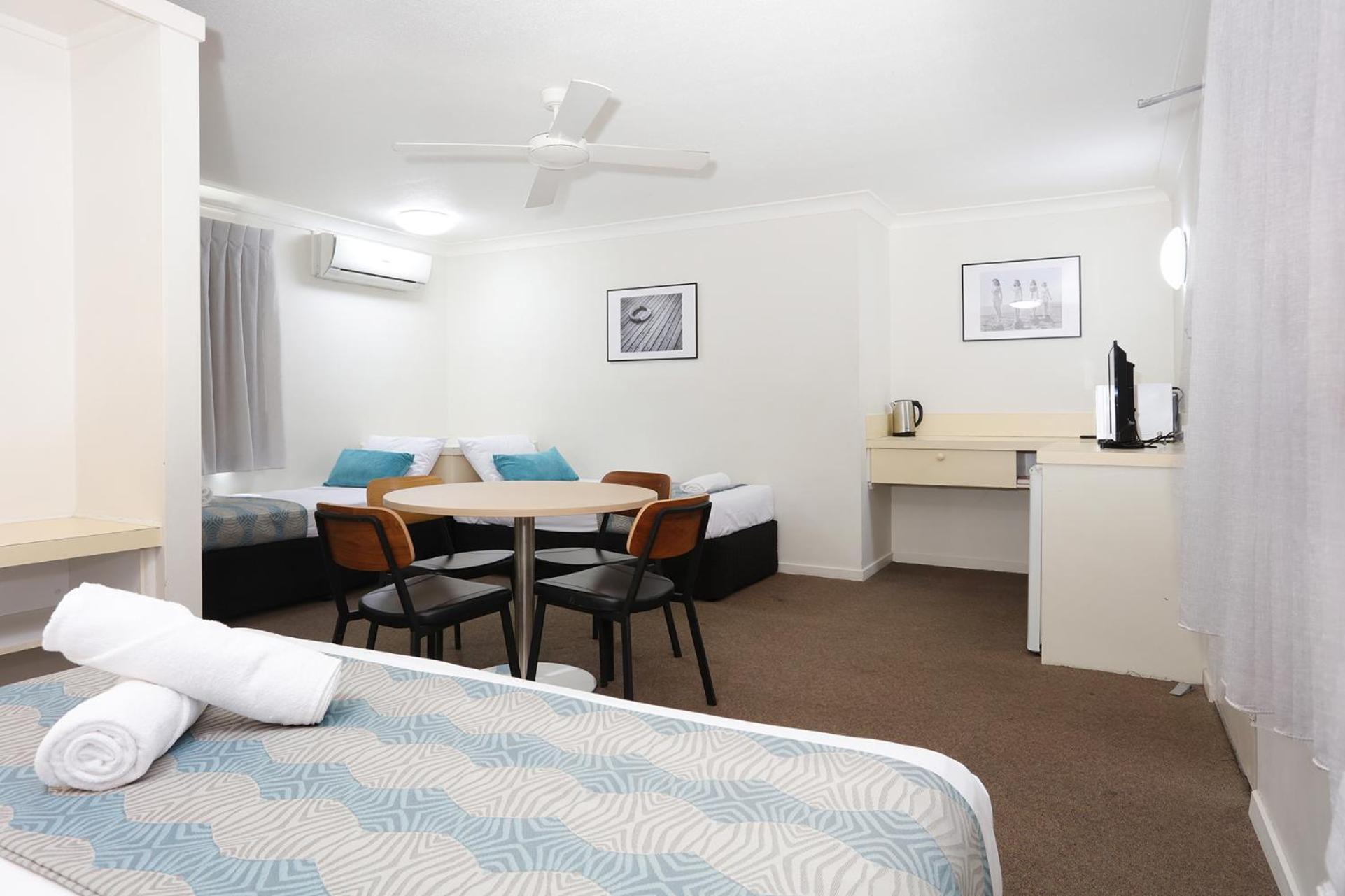 Southport Motel & Apartments Голд-Кост Экстерьер фото